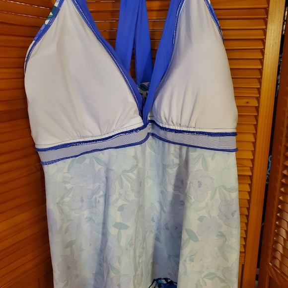 Plus Size Tankini Longer Length Surplice Swim Top Swimsuits For All - Picture 11 of 14